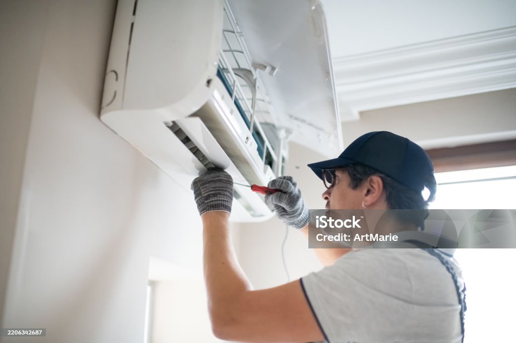 Klimaanlage Montage im Wohnraum
